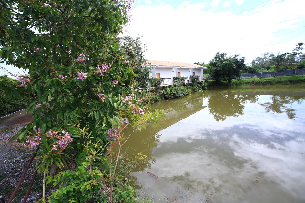 Baanpooya Hotel And Resort Tak Exterior foto